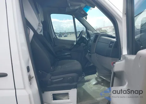 2016 Mercedes-Benz Sprinter 2500 Normal Roof z USA, uszkodzony, nr VIN WD3PE7DD1GP173365